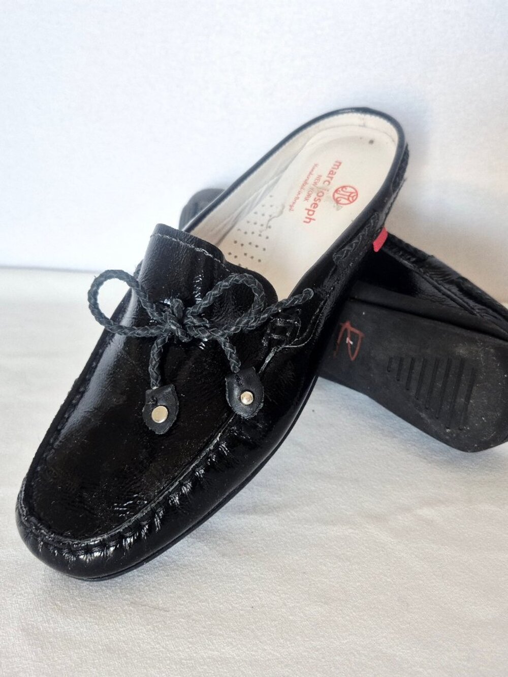 Marc Joseph New York Black Patent Leather Pacific Mule Braided-Bow Cushioned